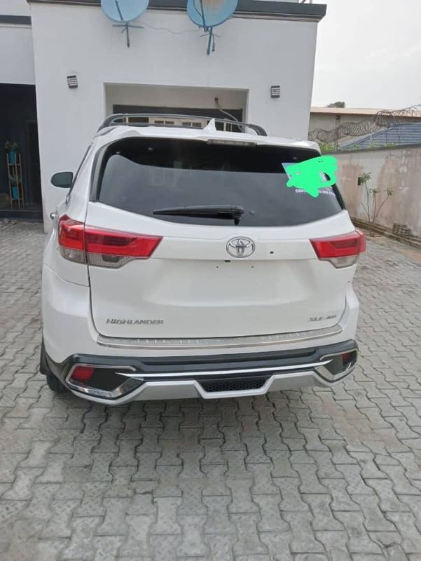 Thumbnail 18 of 2015 Toyota Highlander XLE